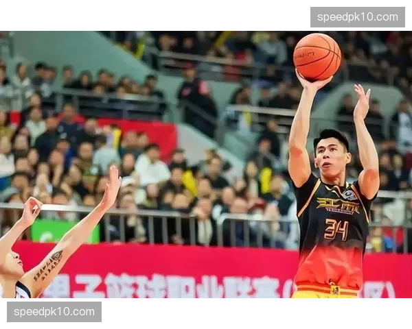 江苏肯帝亚绝杀广东东阳光，吴羽佳1.9秒三分命中创造奇迹